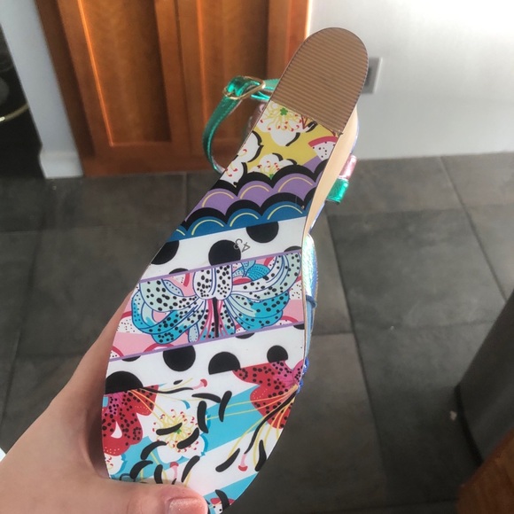 IREEGULAR CHOICE Rainbow Funshine Retro 70’s Wedges✨ - Picture 6 of 8